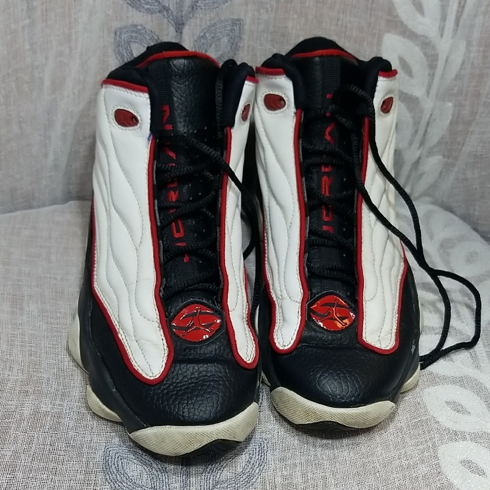 Jordan Pro StrongBoys' Grade School
Black and White High-Top Sneakers Size 6Y